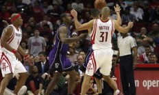 篮球赛场焦点！俄罗斯队对阵意大利队，关键一战，双方鏖战至最后一刻